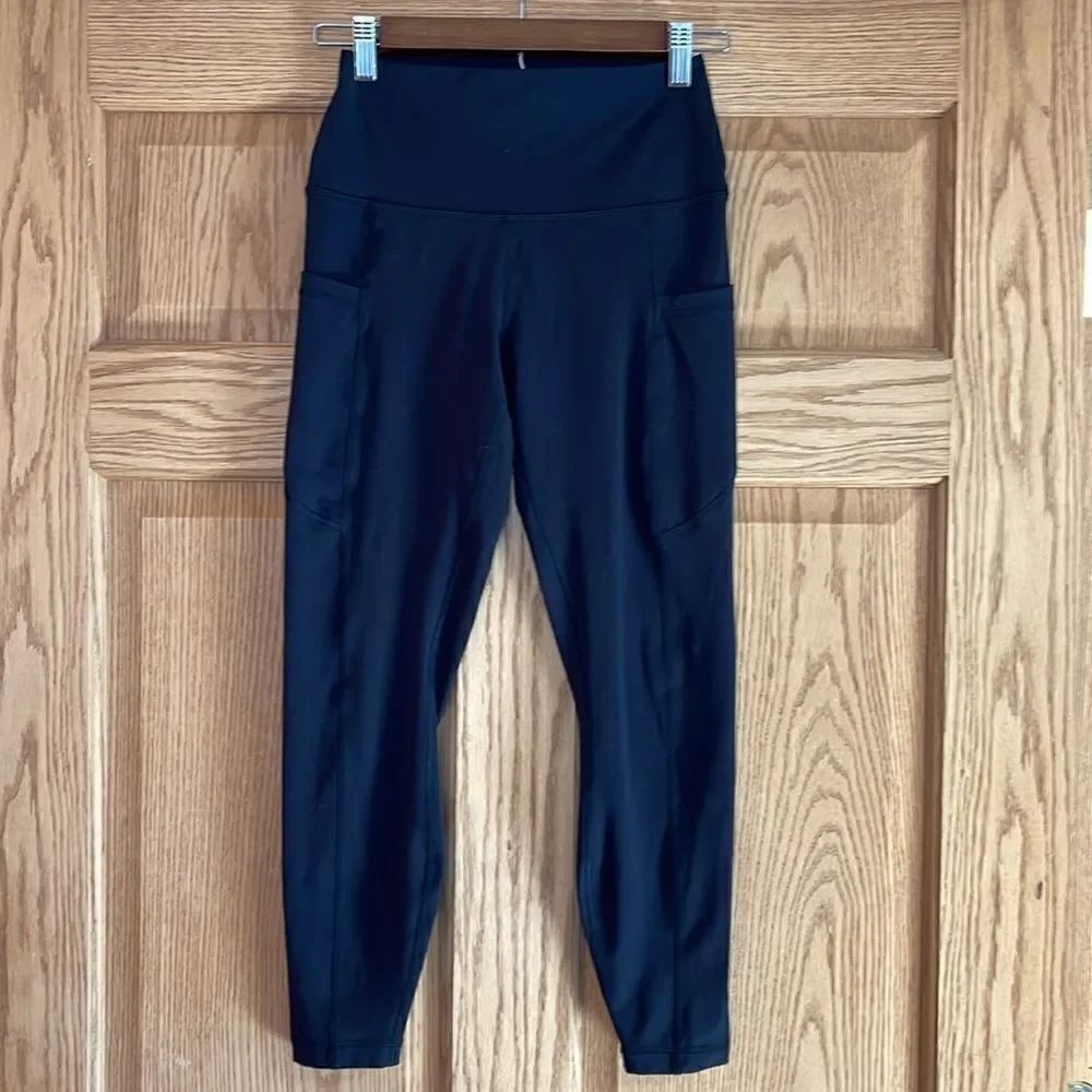 YOGALICIOUS Side Pocket Legging  - Picture 5 of 10